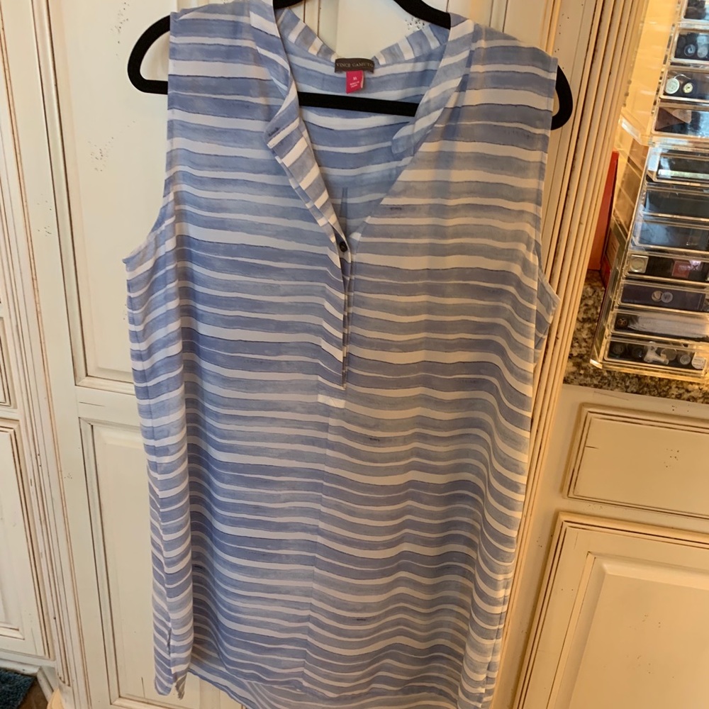 Vince Camuto Sleeveless top
